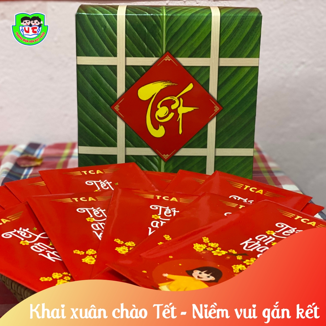 4. Kết Hợp Thịt Mỡ Dưa Hành Và Câu Đối Đỏ Trong Nền Văn Hóa Tết